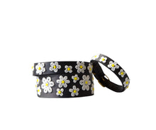 Load image into Gallery viewer, TKC Daisies Beaded Dog Collar